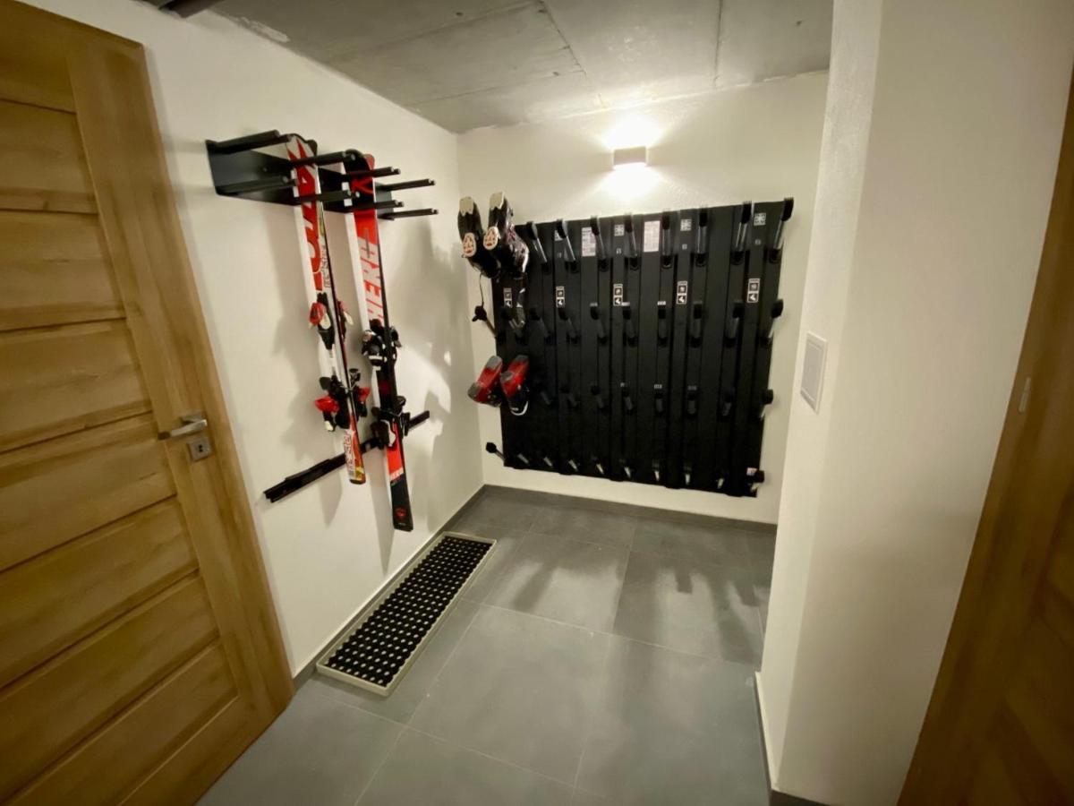 Apartmany Kellov Dom 迪马诺卡多林纳 外观 照片