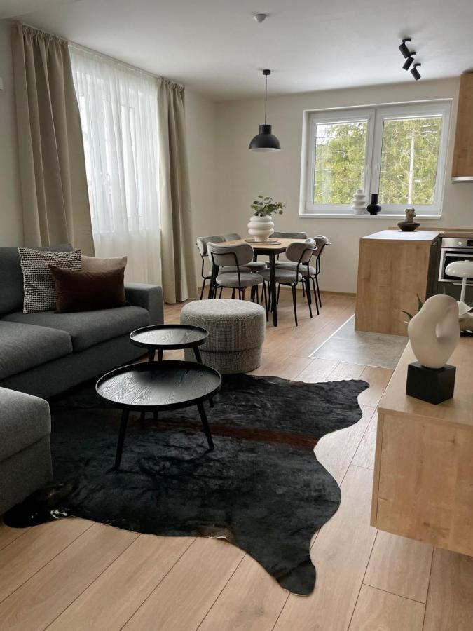 Apartmany Kellov Dom 迪马诺卡多林纳 外观 照片