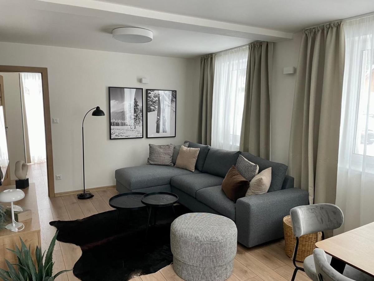 Apartmany Kellov Dom 迪马诺卡多林纳 外观 照片