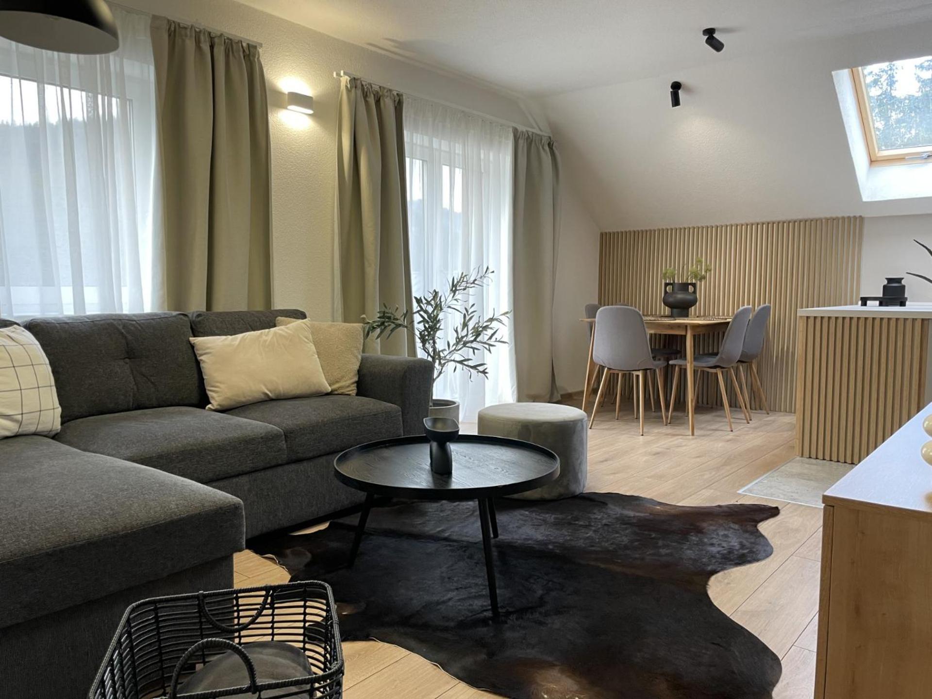 Apartmany Kellov Dom 迪马诺卡多林纳 外观 照片
