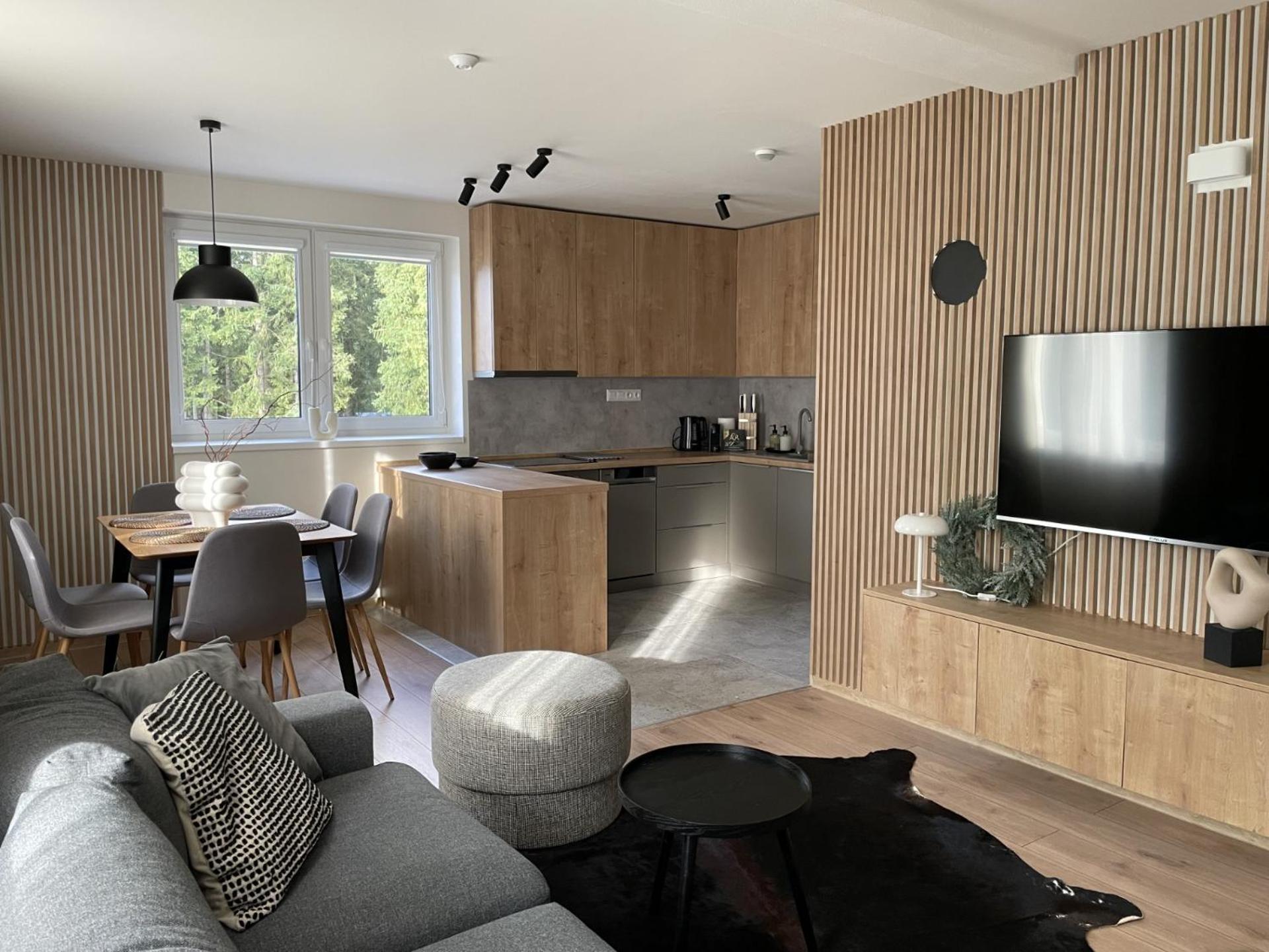 Apartmany Kellov Dom 迪马诺卡多林纳 外观 照片