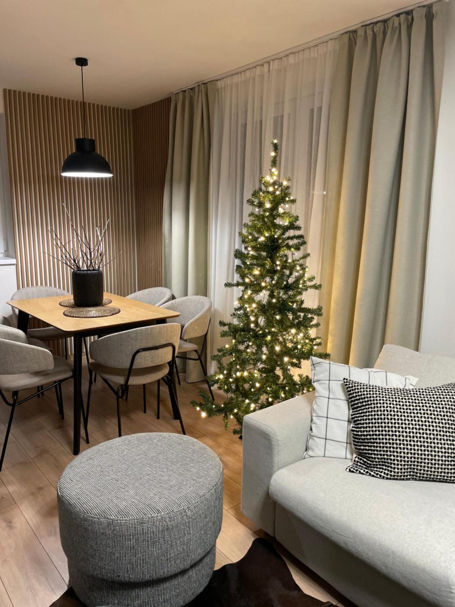 Apartmany Kellov Dom 迪马诺卡多林纳 外观 照片