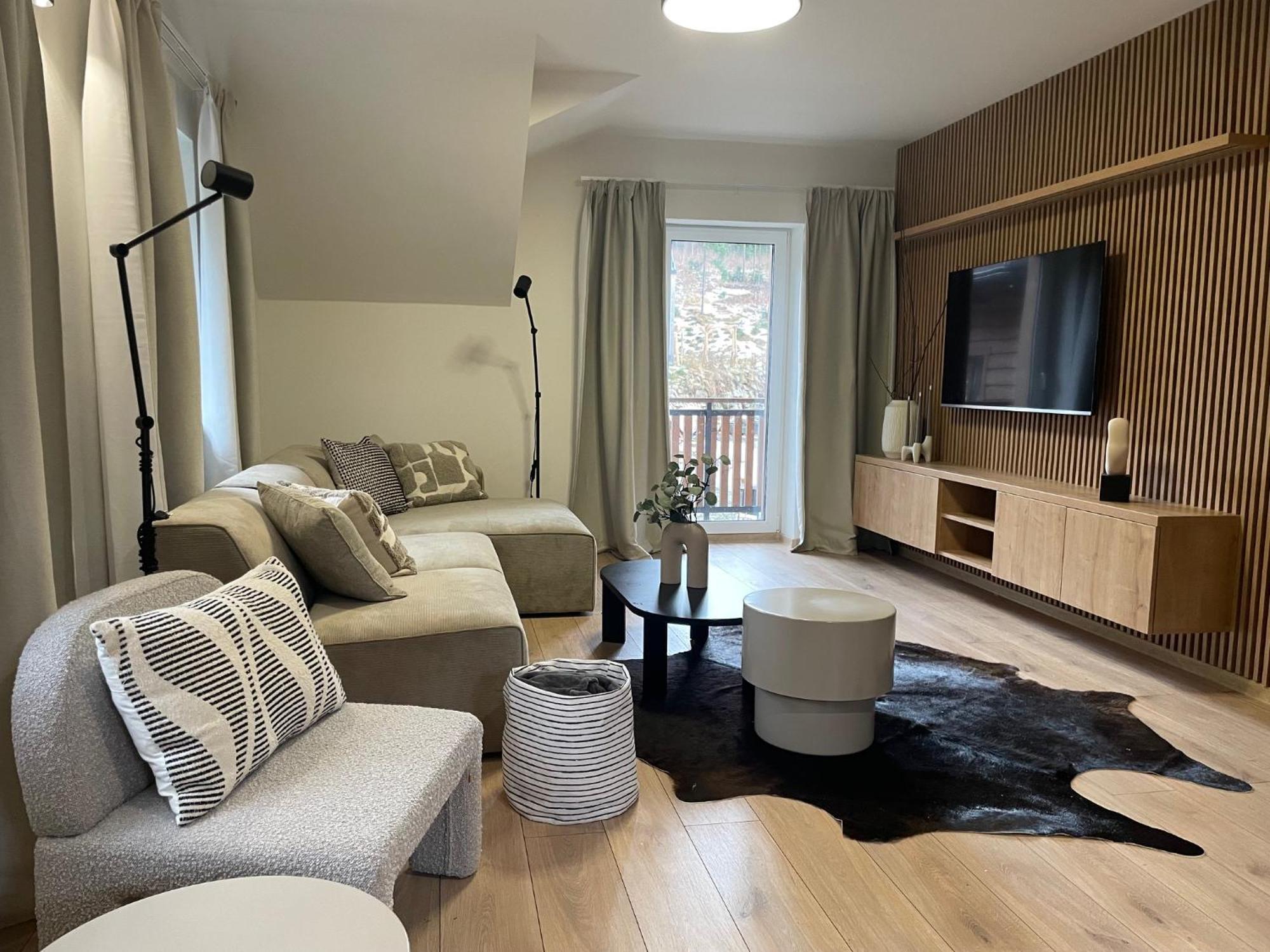 Apartmany Kellov Dom 迪马诺卡多林纳 外观 照片